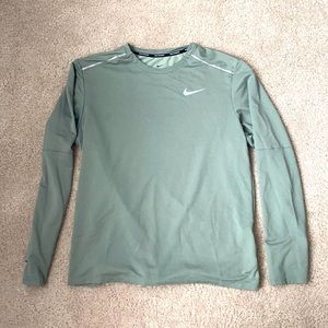 Nike running long sleeve shirt